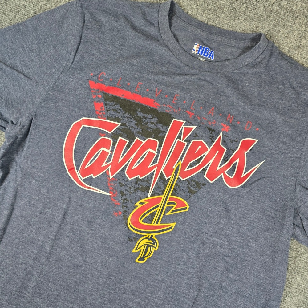 Mens NBA Cleveland Cavaliers Graphic T Shirt Large L Blue Short Sleeve Tee‎